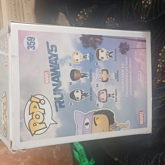 Funko Pop Runaways Figure with Purple Hat and Blue Outfit - Picture 4 of 6